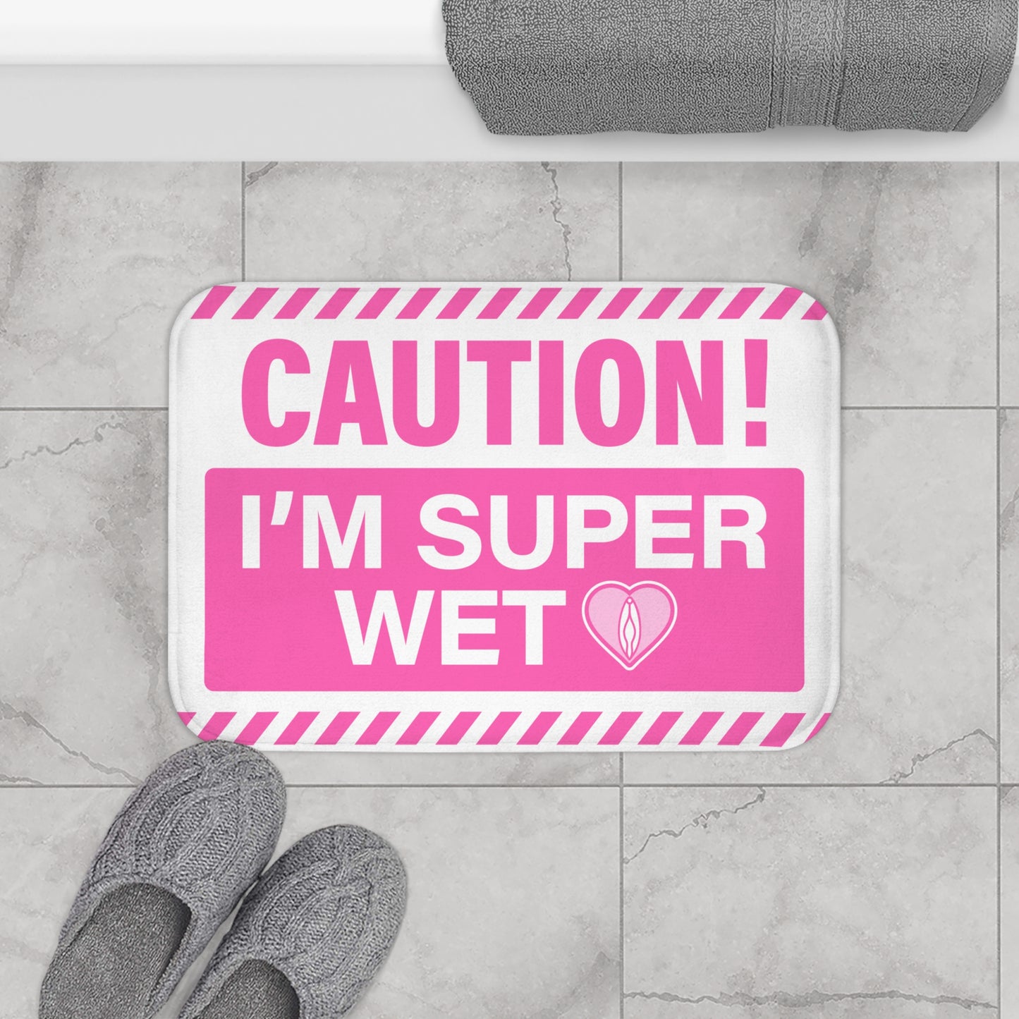 CAUTION! I'm Super Wet (White) - Bathroom Mat